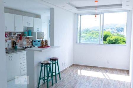 Sala de apartamento para alugar com 2 quartos, 45m² em Cavalhada, Porto Alegre