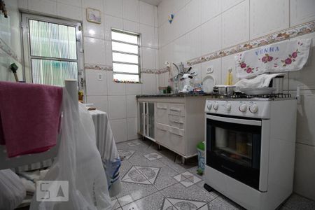 Casa à venda com 100m², 3 quartos e 2 vagas Casa à venda com 100m², 3 quartos e 2 vagasCozinha