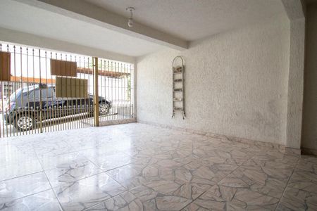Casa à venda com 100m², 3 quartos e 2 vagas Casa à venda com 100m², 3 quartos e 2 vagasGaragem