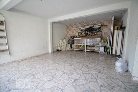 Casa à venda com 100m², 3 quartos e 2 vagas Casa à venda com 100m², 3 quartos e 2 vagasGaragem