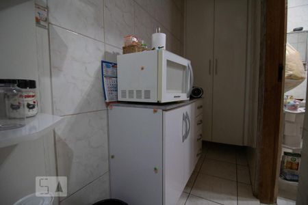 Casa à venda com 100m², 3 quartos e 2 vagas Casa à venda com 100m², 3 quartos e 2 vagasCozinha