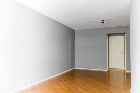 Sala de apartamento para alugar com 2 quartos, 90m² em Jardim Guanabara, Rio de Janeiro