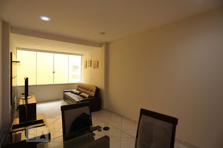 Sala de apartamento à venda com 2 quartos, 70m² em Copacabana, Rio de Janeiro