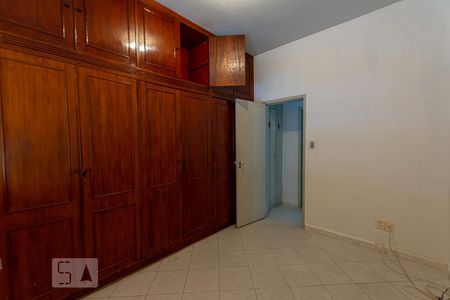 Quarto 1 de apartamento para alugar com 1 quarto, 50m² em Ingá, Niterói