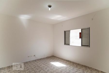 Quarto 2 de casa para alugar com 2 quartos, 120m² em Vila Alpina, São Paulo