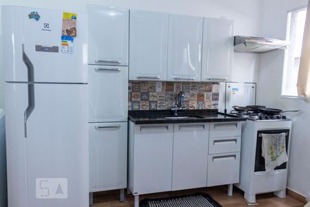 Cozinha de kitnet/studio à venda com 1 quarto, 28m² em Vila Nair, São Paulo