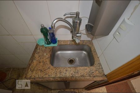 Cozinha de kitnet/studio para alugar com 1 quarto, 24m² em Botafogo, Rio de Janeiro