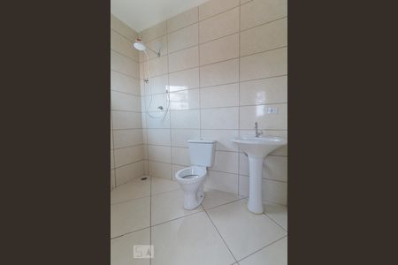 Banheiro de apartamento para alugar com 1 quarto, 40m² em Jardim Ester Yolanda, São Paulo