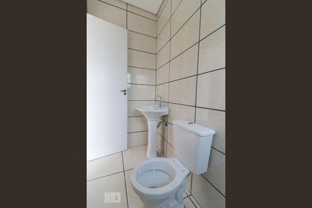 Banheiro de apartamento para alugar com 1 quarto, 40m² em Jardim Ester Yolanda, São Paulo