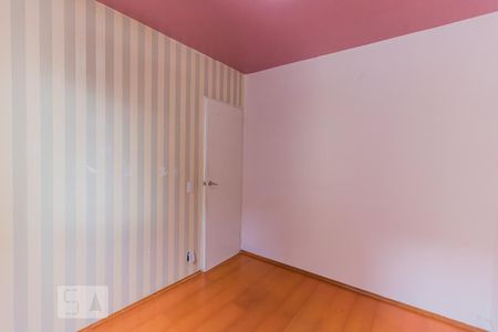 Quarto 1 de apartamento para alugar com 2 quartos, 55m² em Vila Santana, São Paulo