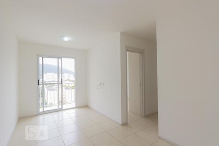 Sala de apartamento à venda com 2 quartos, 52m² em Jacarepaguá, Rio de Janeiro