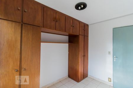 Quarto 1 de apartamento para alugar com 2 quartos, 45m² em Conjunto Habitacional Padre Manoel da Nóbrega, São Paulo