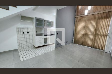 Sala de apartamento para alugar com 1 quarto, 116m² em Gonzaga, Santos