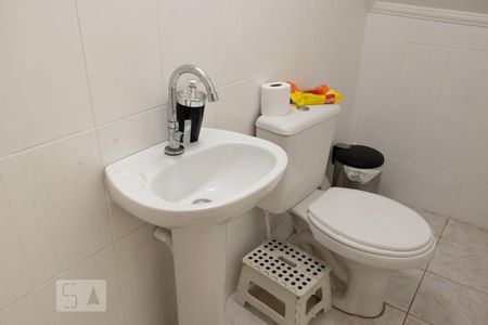 Banheiro Social de casa para alugar com 3 quartos, 240m² em Imirim, São Paulo