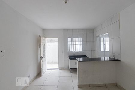 Sala e Cozinha de casa para alugar com 1 quarto, 55m² em Penha de França, São Paulo