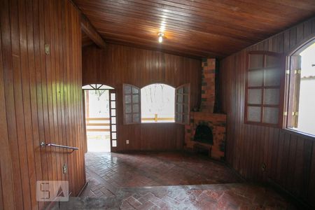 Sala de casa à venda com 3 quartos, 360m² em Pompéia, Belo Horizonte