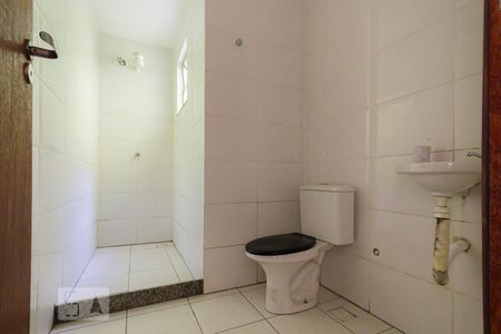 Banheiro de apartamento para alugar com 1 quarto, 50m² em Taquara, Rio de Janeiro