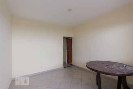 Sala de apartamento para alugar com 1 quarto, 50m² em Taquara, Rio de Janeiro