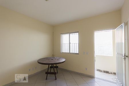 Sala de apartamento para alugar com 1 quarto, 50m² em Taquara, Rio de Janeiro