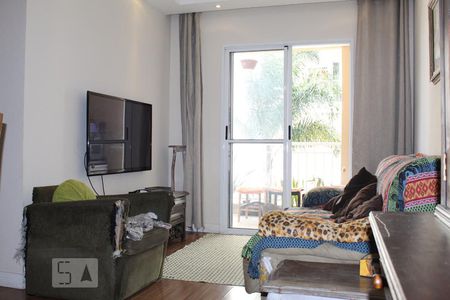 Sala de apartamento à venda com 3 quartos, 82m² em Jardim Tupanci, Barueri