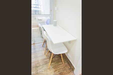 Studio à venda com 44m², 1 quarto e 1 vaga Studio à venda com 44m², 1 quarto e 1 vagaDetalhes da sala