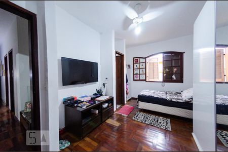 Suíte de casa para alugar com 4 quartos, 462m² em Betânia, Belo Horizonte