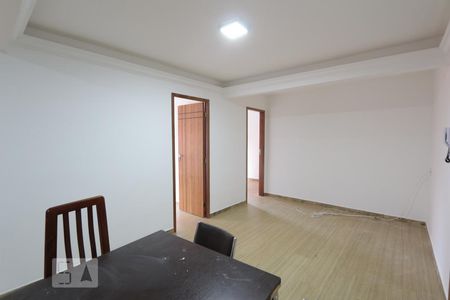 Sala de casa de condomínio para alugar com 2 quartos, 79m² em Pechincha, Rio de Janeiro