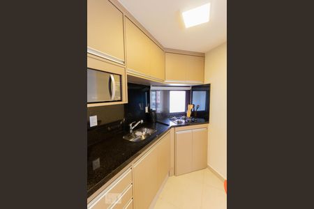 Cozinha de apartamento para alugar com 1 quarto, 40m² em Cerqueira César, São Paulo