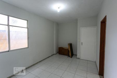 sala de apartamento para alugar com 3 quartos, 60m² em Santa Efigênia, Belo Horizonte