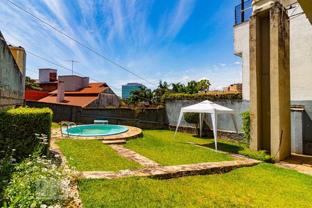 Casa à venda com 110m², 3 quartos e 2 vagas Casa à venda com 110m², 3 quartos e 2 vagasÁrea Externa