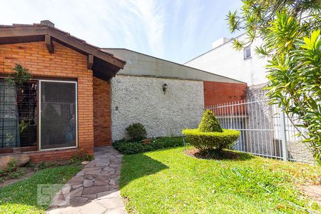 Casa à venda com 110m², 3 quartos e 2 vagas Casa à venda com 110m², 3 quartos e 2 vagasÁrea Externa
