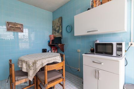 Casa à venda com 110m², 3 quartos e 2 vagas Casa à venda com 110m², 3 quartos e 2 vagasCozinha