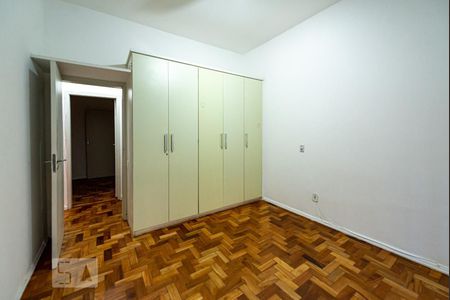 Quarto 1 de apartamento à venda com 2 quartos, 60m² em Ipanema, Rio de Janeiro