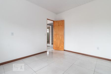 Dormitório de casa para alugar com 2 quartos, 42m² em Vila Jardim, Porto Alegre