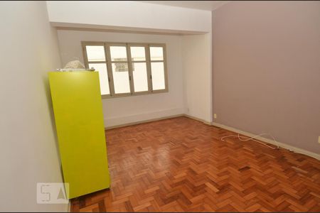 Apartamento à venda com 103m², 3 quartos e sem vagaSala