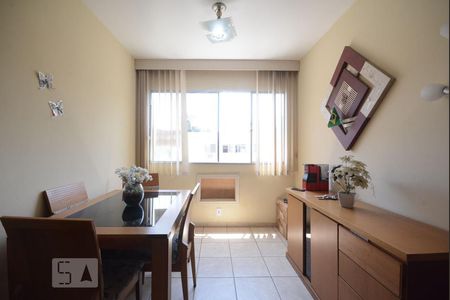 Sala de apartamento à venda com 3 quartos, 62m² em Pechincha, Rio de Janeiro
