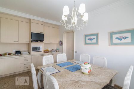 Apartamento à venda com 360m², 4 quartos e 4 vagas Apartamento à venda com 360m², 4 quartos e 4 vagasCopa