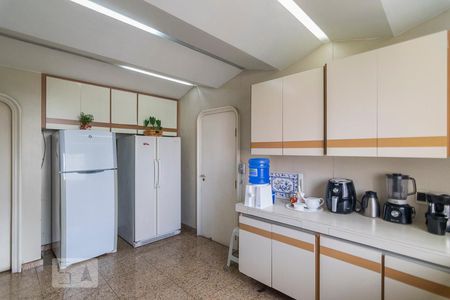 Apartamento à venda com 360m², 4 quartos e 4 vagas Apartamento à venda com 360m², 4 quartos e 4 vagasCozinha