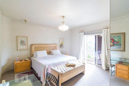 Apartamento à venda com 360m², 4 quartos e 4 vagas Apartamento à venda com 360m², 4 quartos e 4 vagasQuarto 1 Suíte