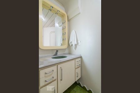 Apartamento à venda com 360m², 4 quartos e 4 vagas Apartamento à venda com 360m², 4 quartos e 4 vagasBanheiro da Suíte 4