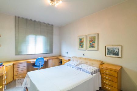 Apartamento à venda com 360m², 4 quartos e 4 vagas Apartamento à venda com 360m², 4 quartos e 4 vagasQuarto 2 Suíte