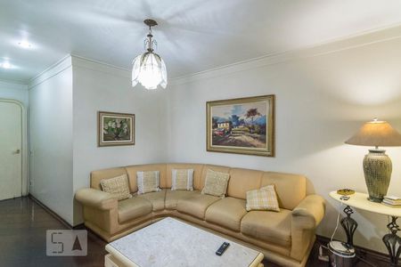 Apartamento à venda com 360m², 4 quartos e 4 vagas Apartamento à venda com 360m², 4 quartos e 4 vagasSala da Família