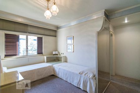 Apartamento à venda com 360m², 4 quartos e 4 vagas Apartamento à venda com 360m², 4 quartos e 4 vagasQuarto 4 Suíte