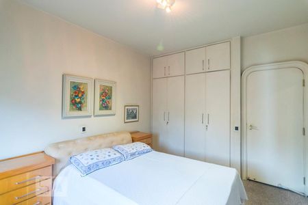 Apartamento à venda com 360m², 4 quartos e 4 vagas Apartamento à venda com 360m², 4 quartos e 4 vagasQuarto 2 Suíte