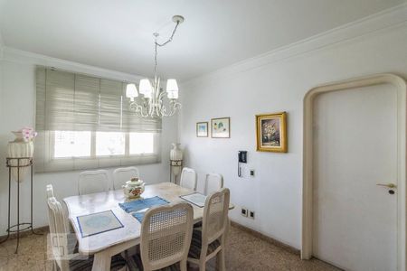 Apartamento à venda com 360m², 4 quartos e 4 vagas Apartamento à venda com 360m², 4 quartos e 4 vagasCopa