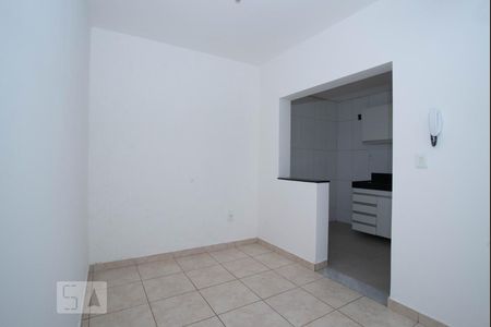 Casa para alugar com 53m², 2 quartos e sem vagaSala