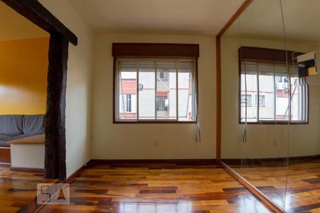 Sala de apartamento para alugar com 2 quartos, 62m² em Jardim Itu, Porto Alegre