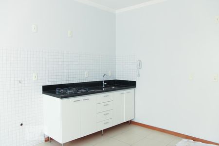 Cozinha de kitnet/studio para alugar com 1 quarto, 27m² em Setor de Grandes Áreas Norte 906, Brasília