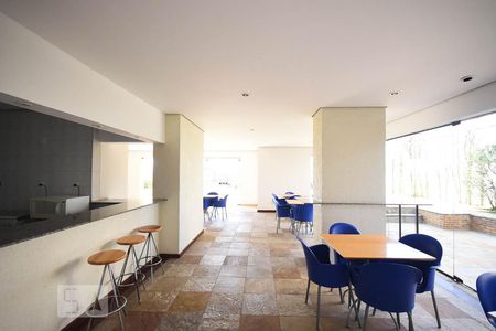 Apartamento à venda com 142m², 4 quartos e 4 vagas Apartamento à venda com 142m², 4 quartos e 4 vagas
Salão de Festa