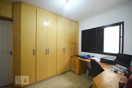 Apartamento à venda com 142m², 4 quartos e 4 vagas Apartamento à venda com 142m², 4 quartos e 4 vagasSuíte 2